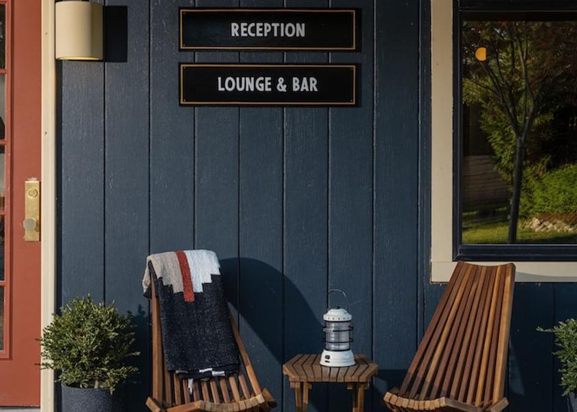 New York Lake Placid Exterior Detail