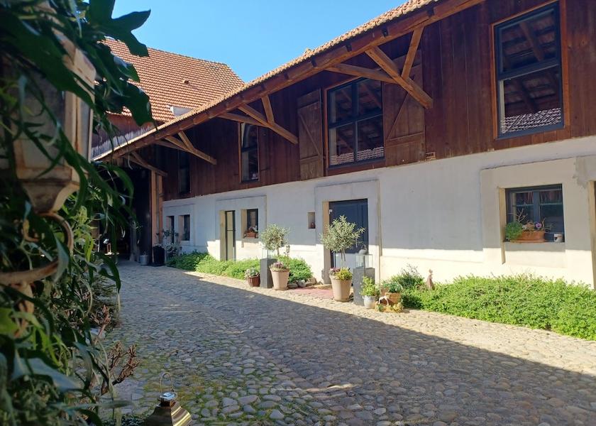 Grand Est Bischwihr Facade