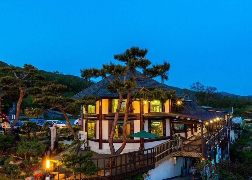  Incheon Exterior Detail