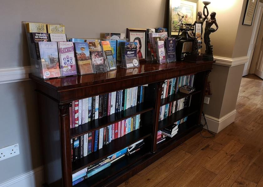 Louth (county) Dundalk Interior Entrance