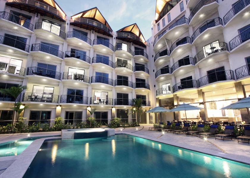 Puntarenas Jaco Interior Entrance