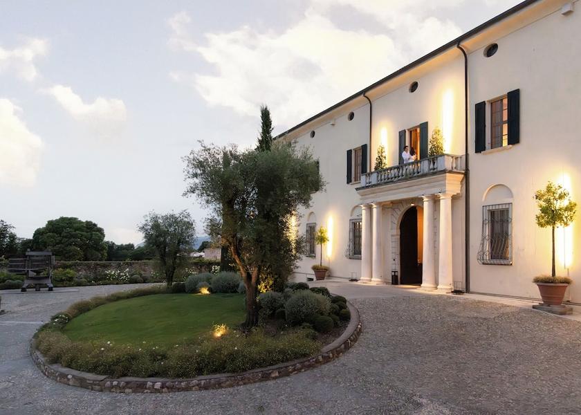 Lombardy Calvagese della Riviera Property entrance