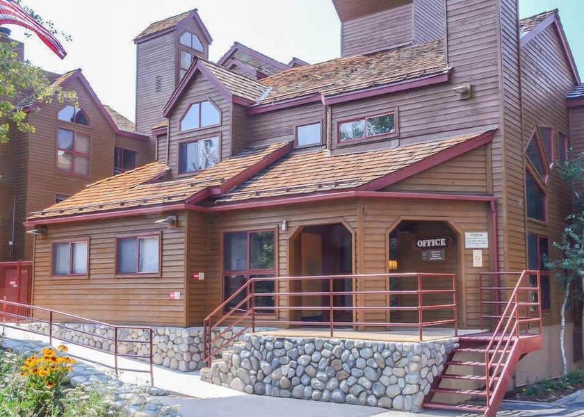 California Mammoth Lakes Exterior Detail