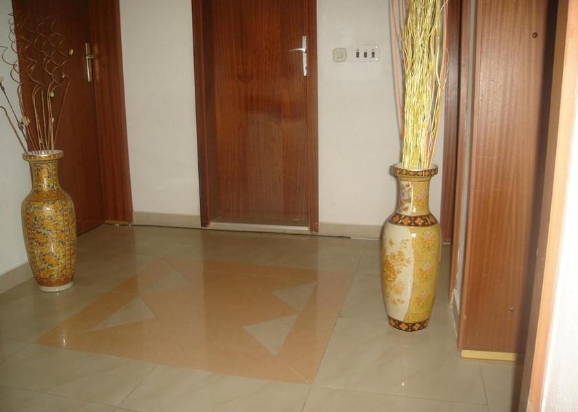  Ohrid Interior Entrance