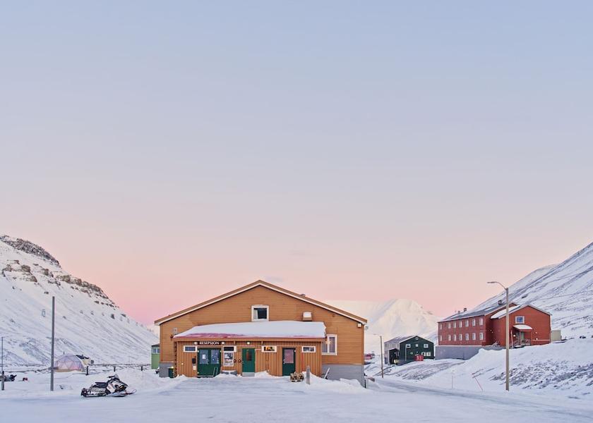  Longyearbyen Primary image
