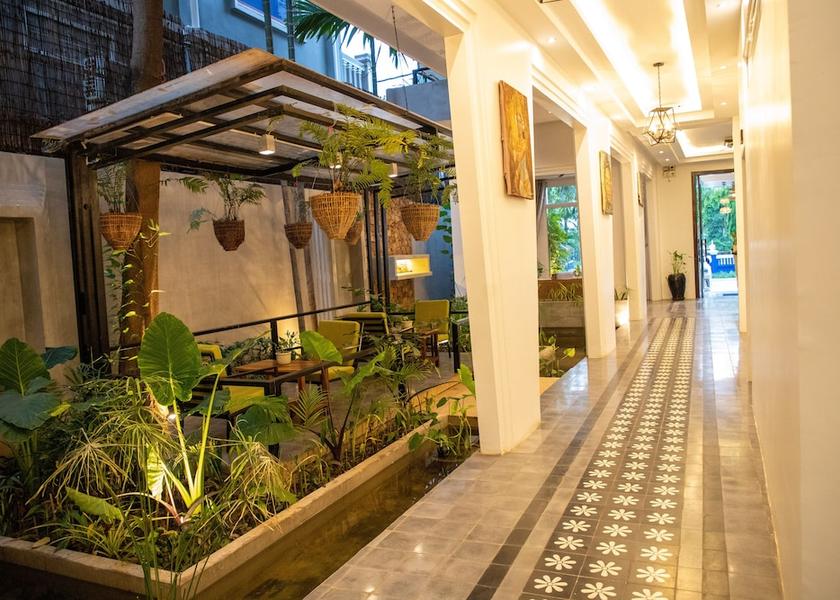 Siem Reap Siem Reap Interior Entrance