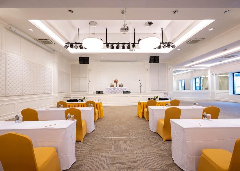Mukdahan Mukdahan Meeting Room