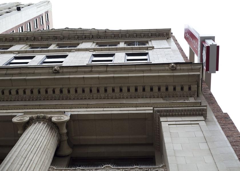 Missouri Kansas City Front of property