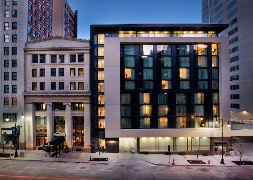 Missouri Kansas City Exterior Detail