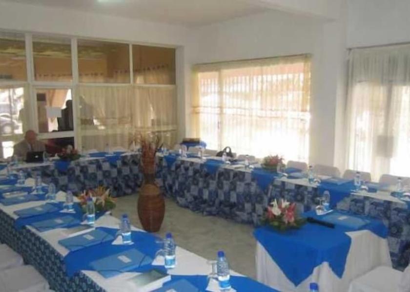  Douala Meeting Room