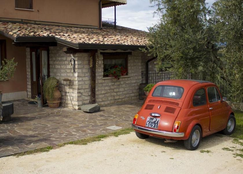 Lazio Serrone Exterior Detail