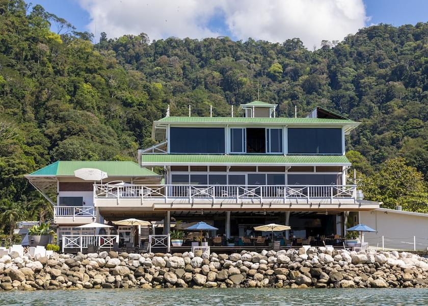 Puntarenas Golfito Front of property