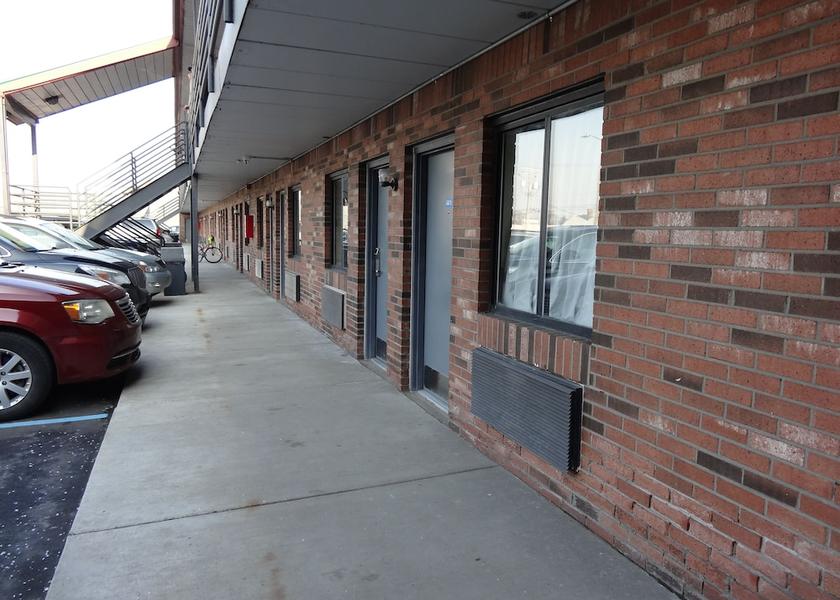 Nebraska Wayne Exterior Detail