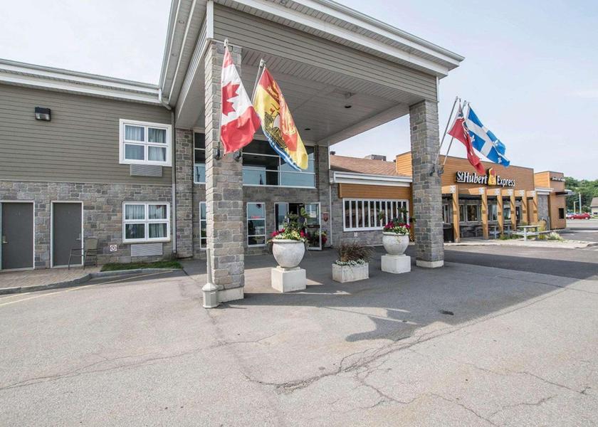 Quebec Montmagny Public Areas