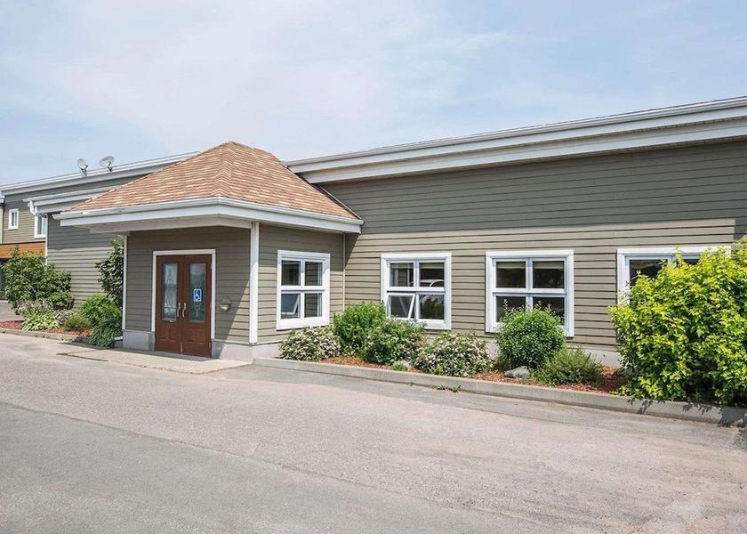 Quebec Montmagny Exterior Detail