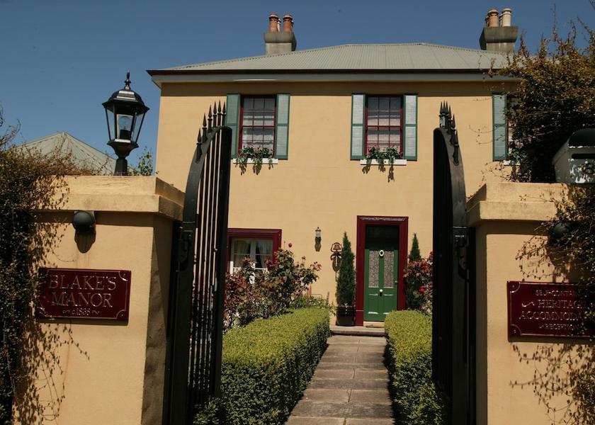 Tasmania Deloraine Facade