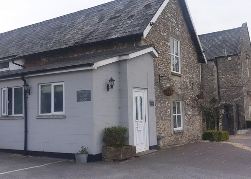 England Honiton Exterior Detail