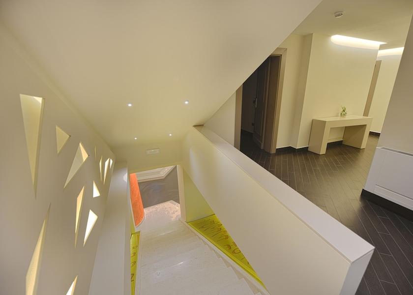  Shkoder Interior Entrance