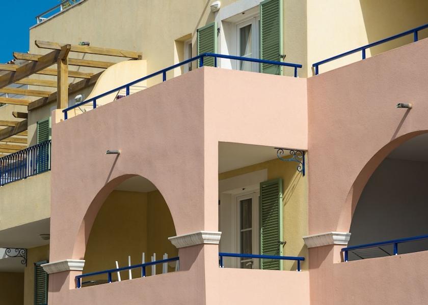 Corsica Sari-Solenzara Exterior Detail