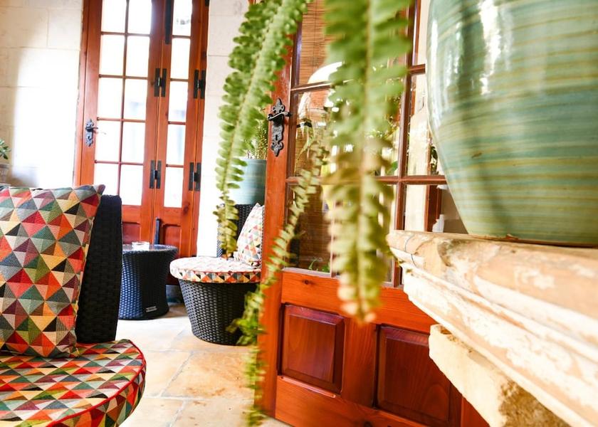  Zebbug Interior Entrance