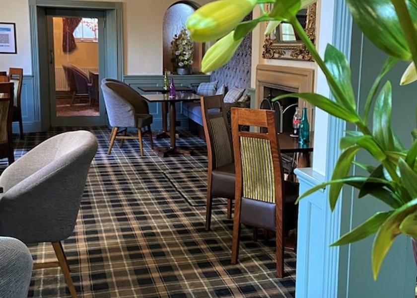 England Gainsborough Bar