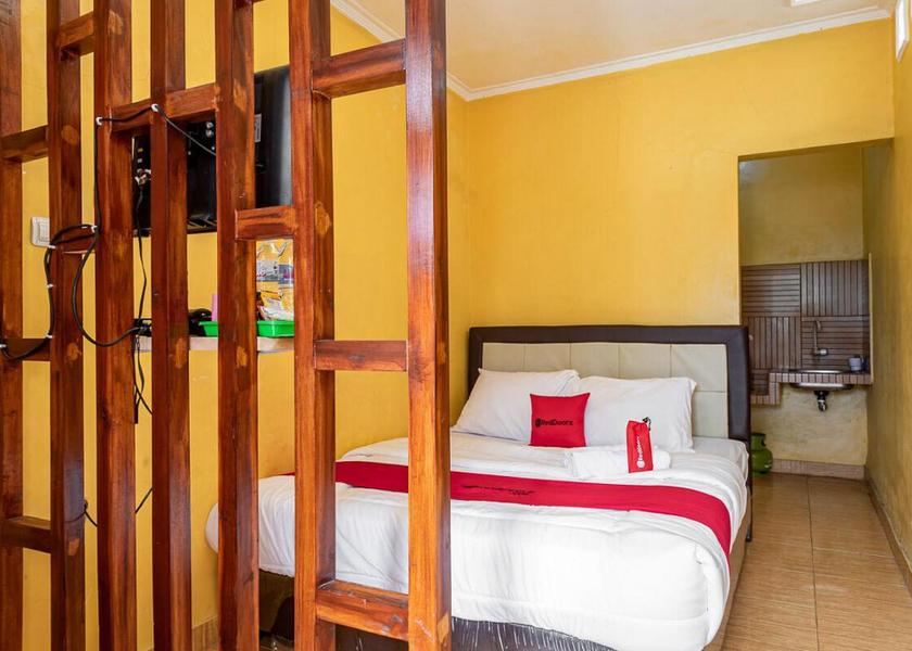 West Java Rancabali RedDoorz Room