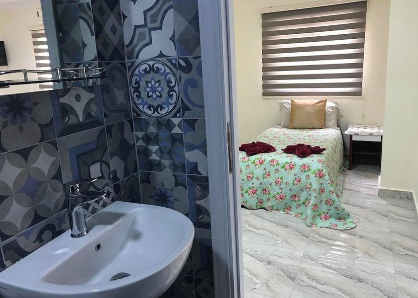  Amman Room