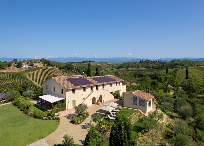 Tuscany Cerreto Guidi Winery