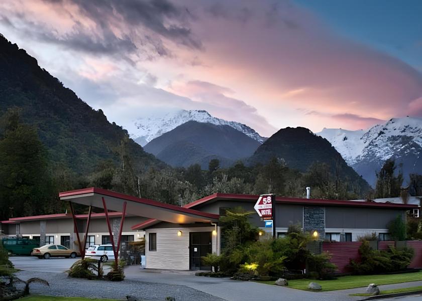 West Coast Franz Josef Glacier Hotel Exterior