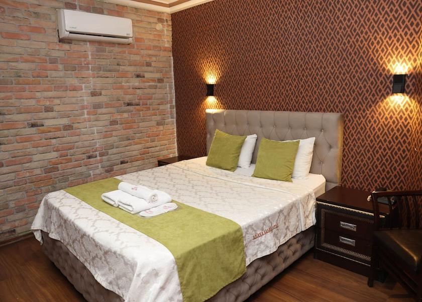  Adana Room