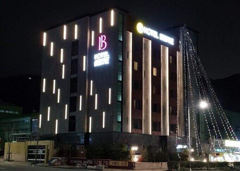 Busan Front of property - evening/night