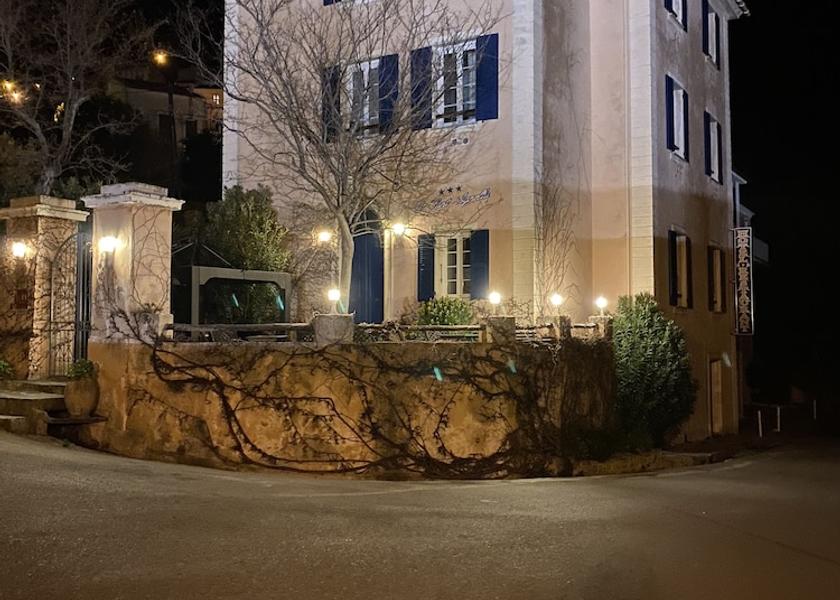 Corsica Rogliano Facade