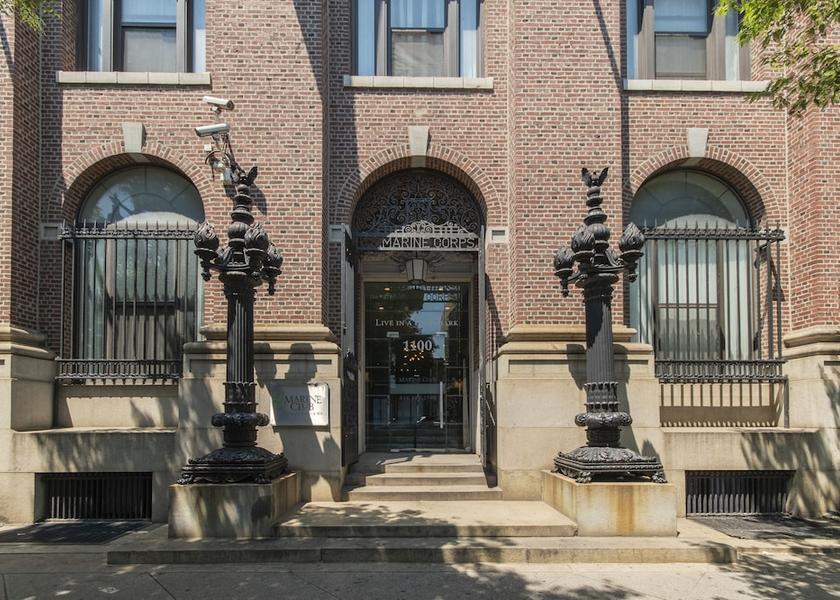 Mississippi Philadelphia Exterior Detail