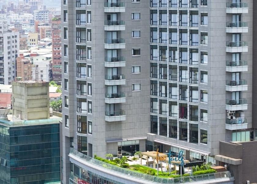  New Taipei City Front of property