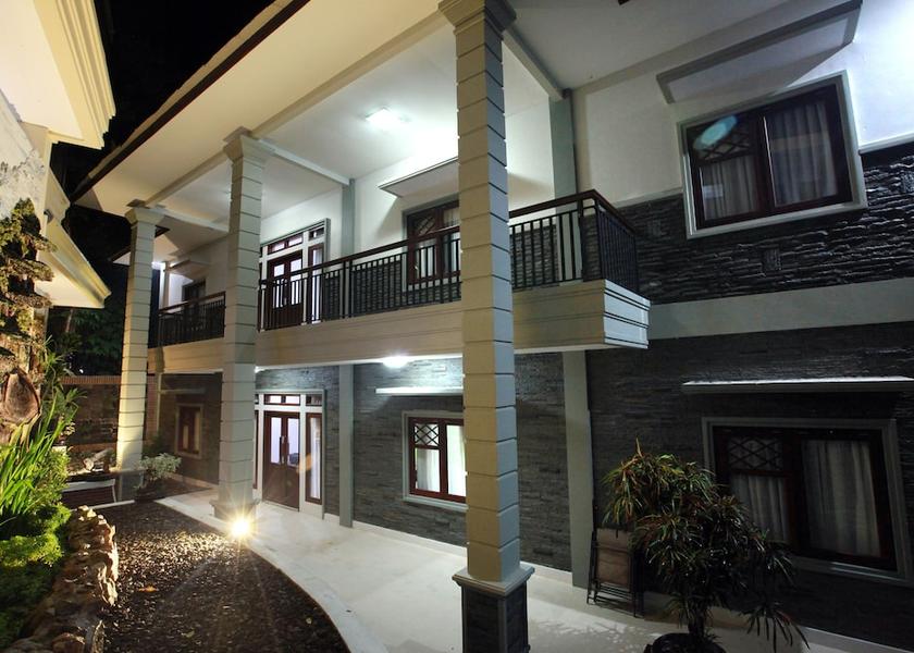 Bangka-Belitung Tanjung Pandan Exterior Detail