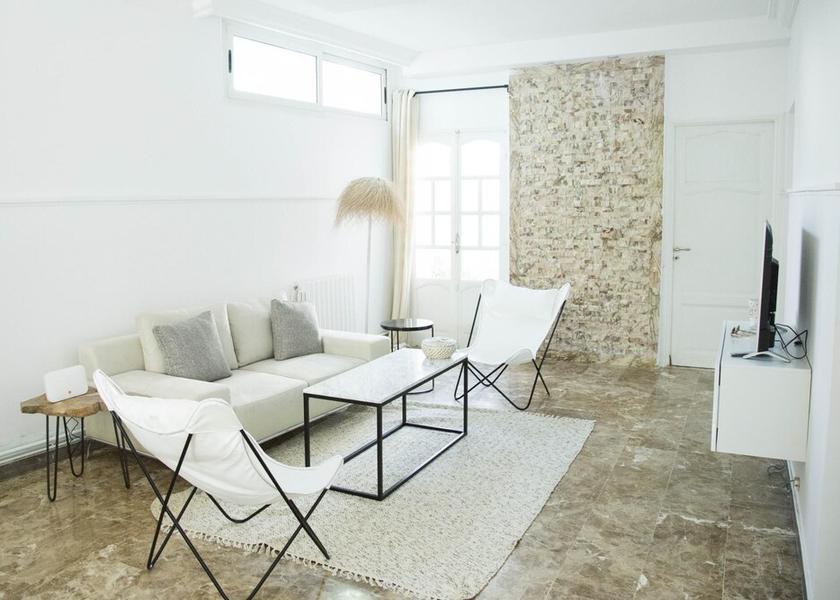  La Marsa Room