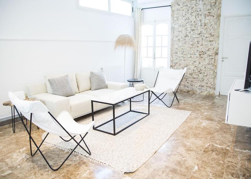  La Marsa Room