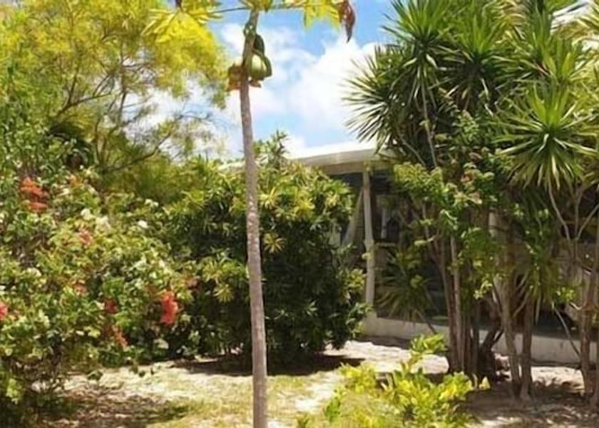  Rangiroa Exterior Detail