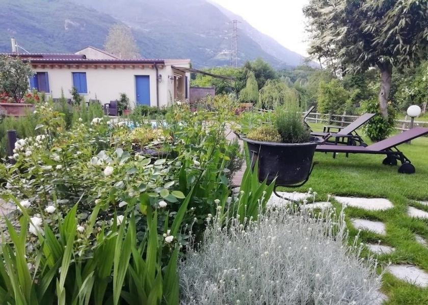 Veneto Vittorio Veneto Exterior Detail