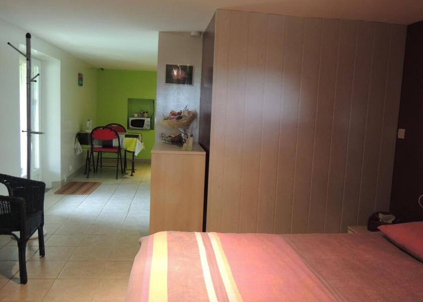 Nouvelle-Aquitaine Thiviers Room