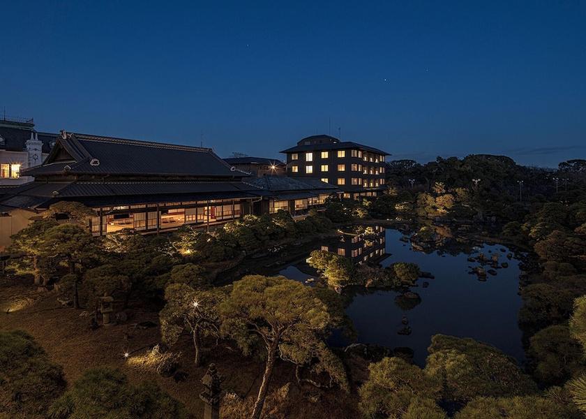 Fukuoka Yanagawa Exterior Detail