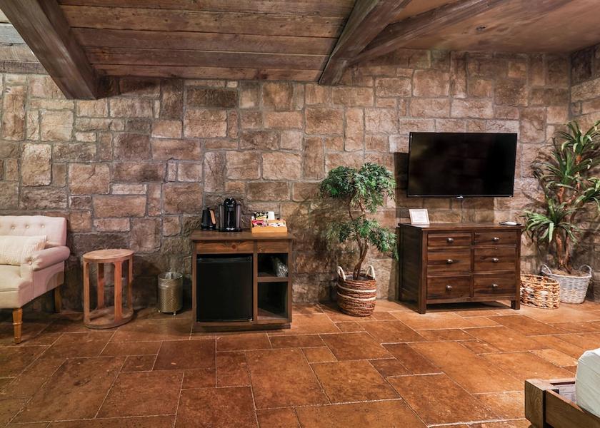 California Buellton Room