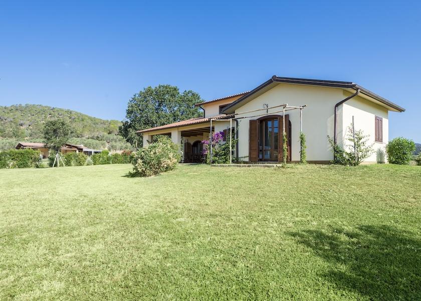 Tuscany Castiglione Della Pescaia Exterior Detail