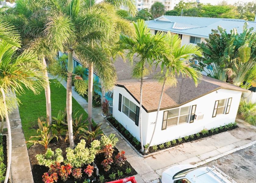Florida Pompano Beach Facade