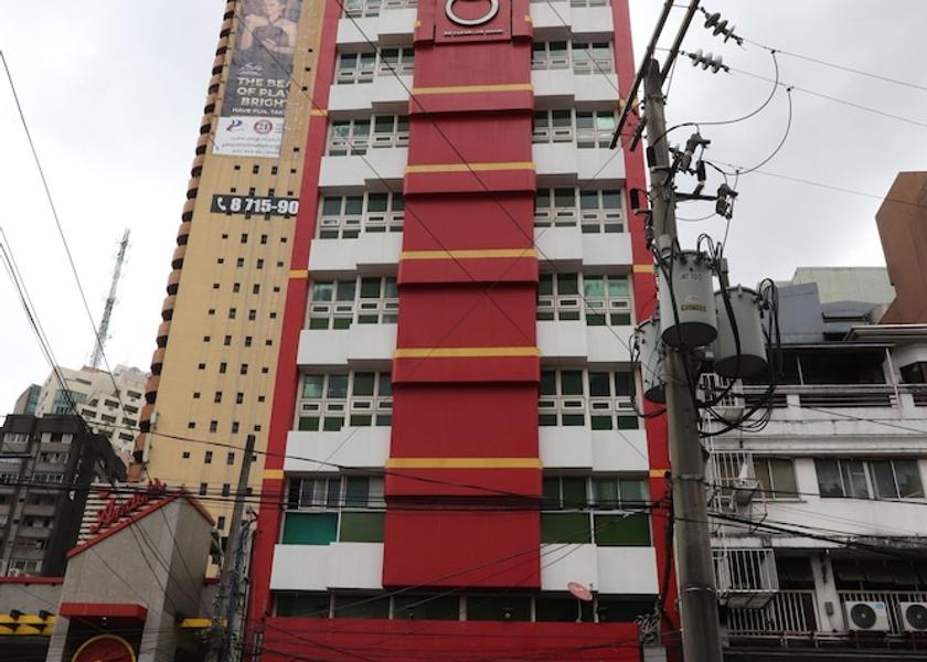  Makati Exterior