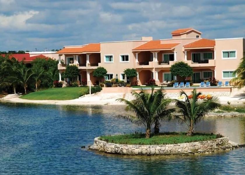 Quintana Roo Puerto Aventuras Exterior Detail