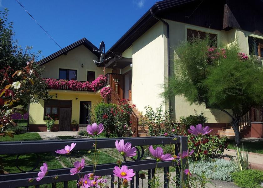 Lika-Senj Plitvicka Jezera Facade