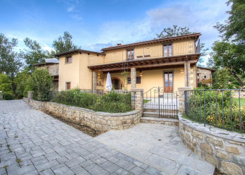 Tuscany Poppi Facade