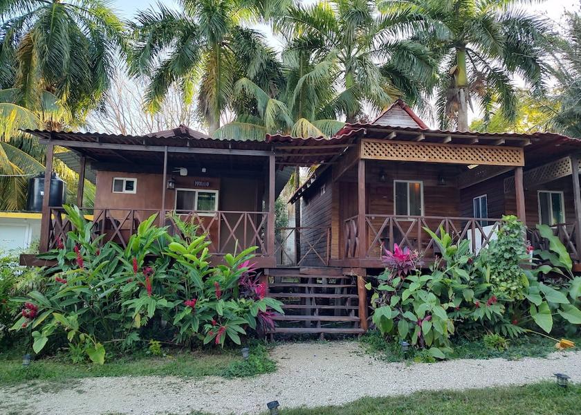 Quintana Roo Bacalar Exterior Detail
