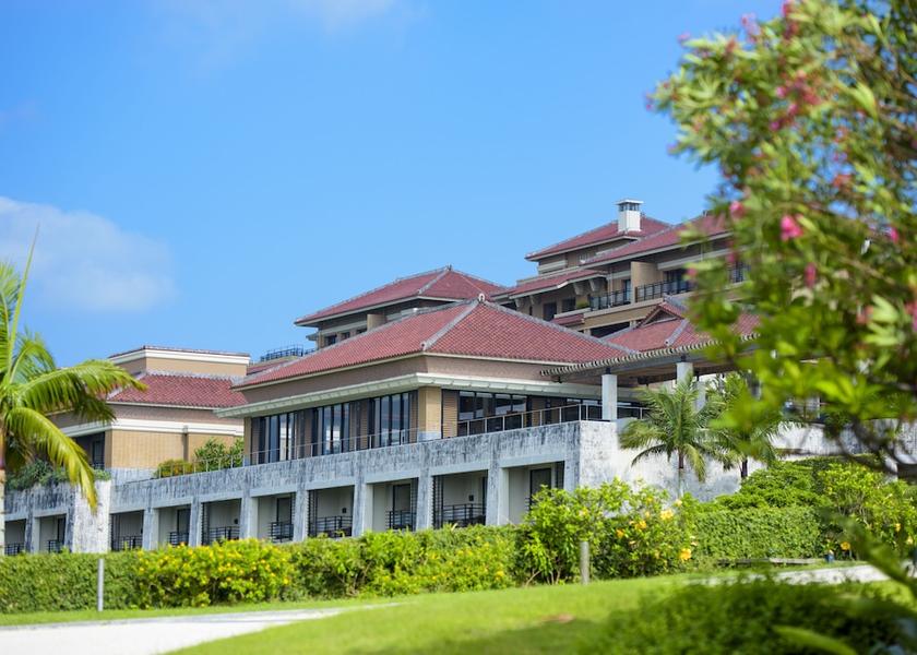 Okinawa (prefecture) Nago Exterior Detail